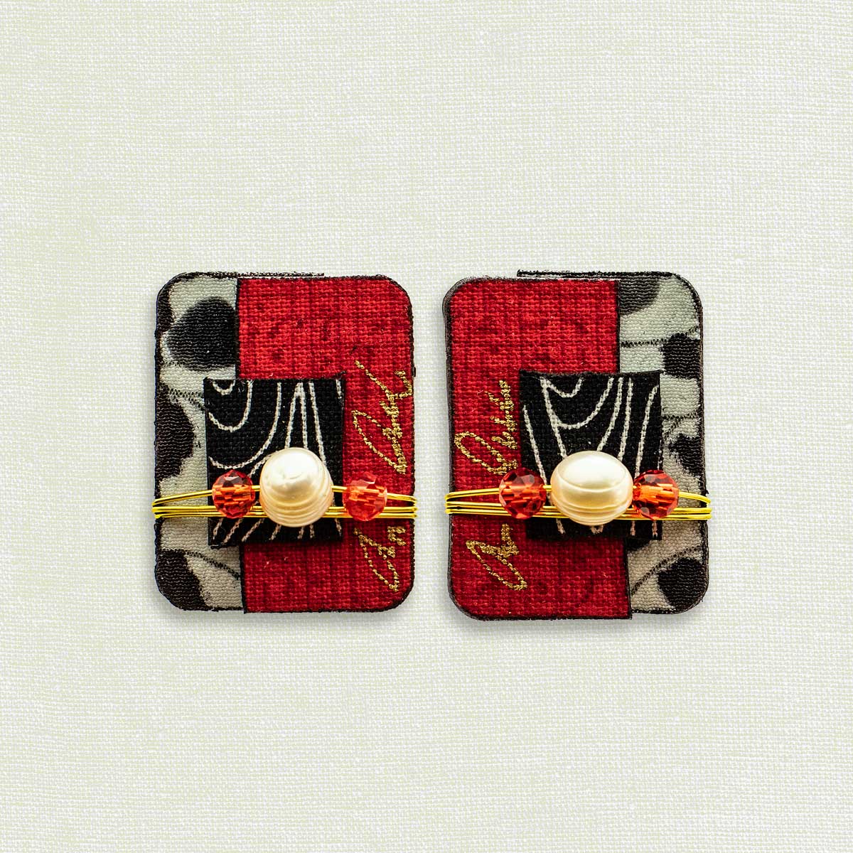 RECTANGULAR WIRE RAPT EARRINGS - Graphic Collection